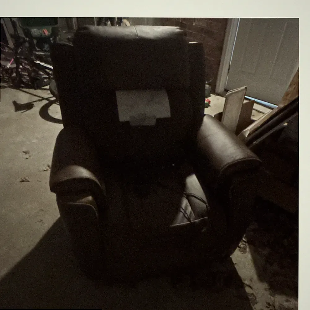 Black Indoor Adult Recliner Chair, 31-40 in W/L, More Than 40 in H