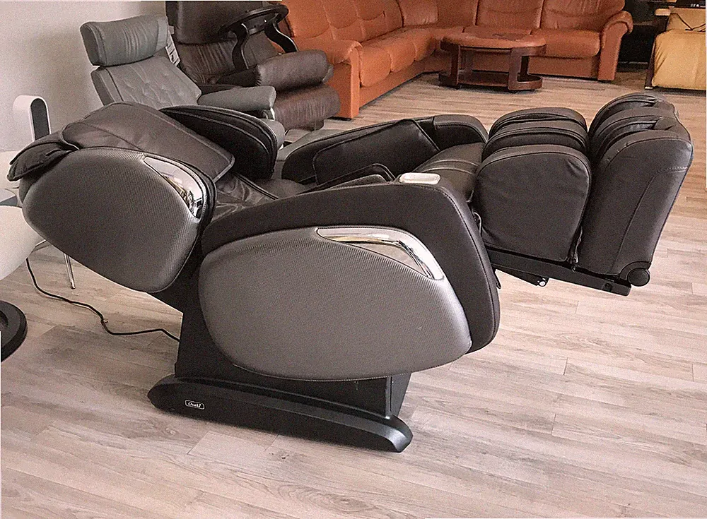 Osaki OS-4000CS Zero Gravity L-Track Space Saving Massage Chair Recliner + Heat